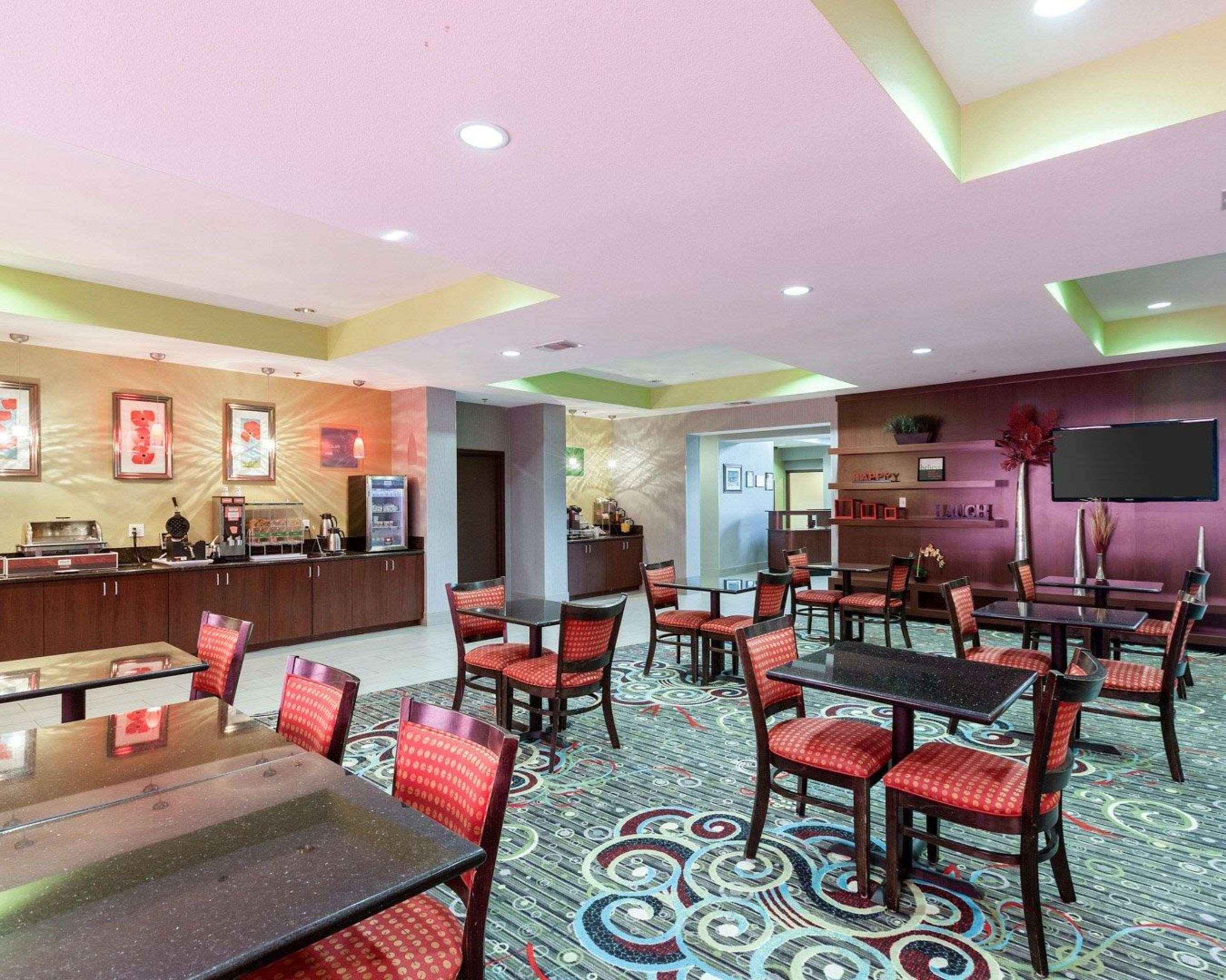 Comfort Suites Greenville Exterior photo